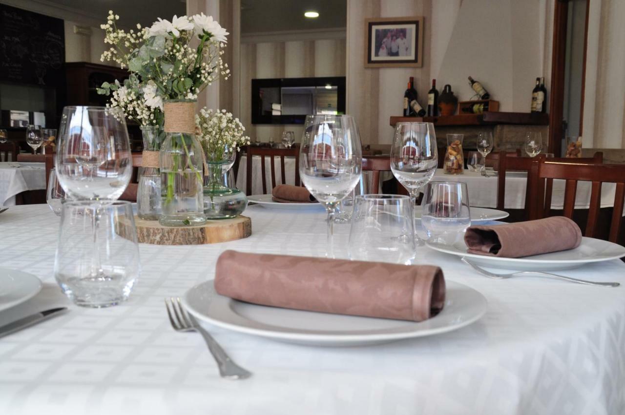 Hotel Casa Portuguesa Meaño Εξωτερικό φωτογραφία